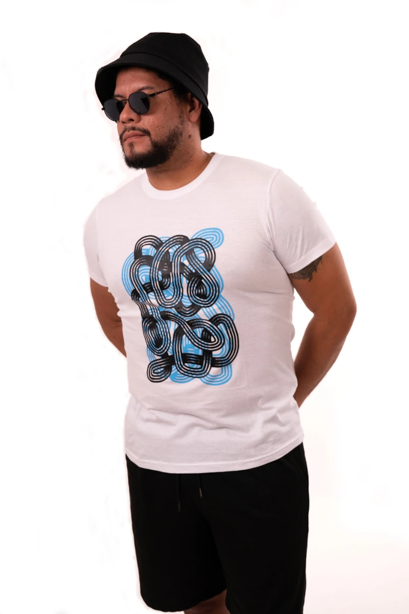 model tshirt